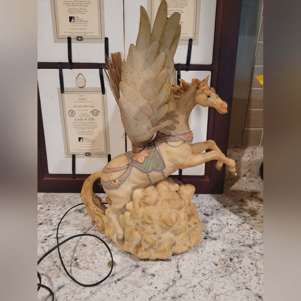 Montefiori Collections Pegusis